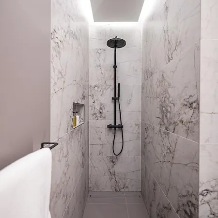 Πανσιόν Estium Heritage 4*