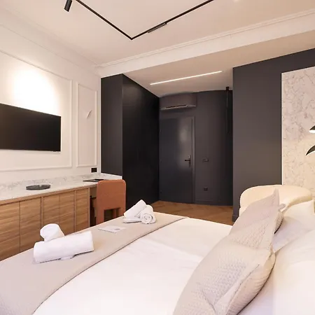 Πανσιόν Estium Heritage 4*