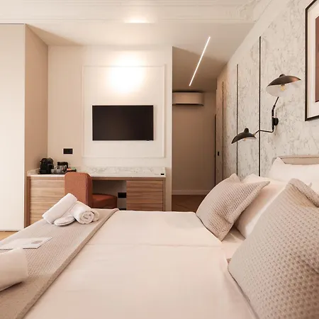 Πανσιόν Estium Heritage 4*